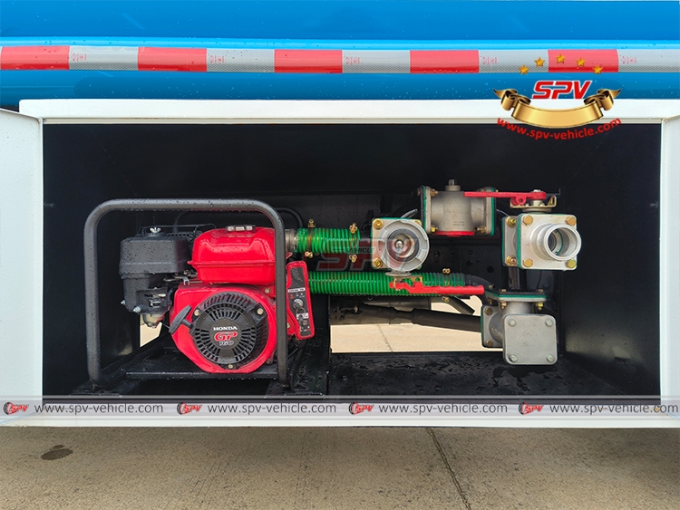 4,000 Litres Water Truck ISUZU-DT (2)